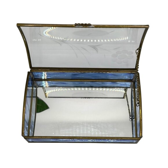 Vintage Via Vermont Etched Blue Glass Trinket Box With Mirrored Bottom - Picture 9 of 13